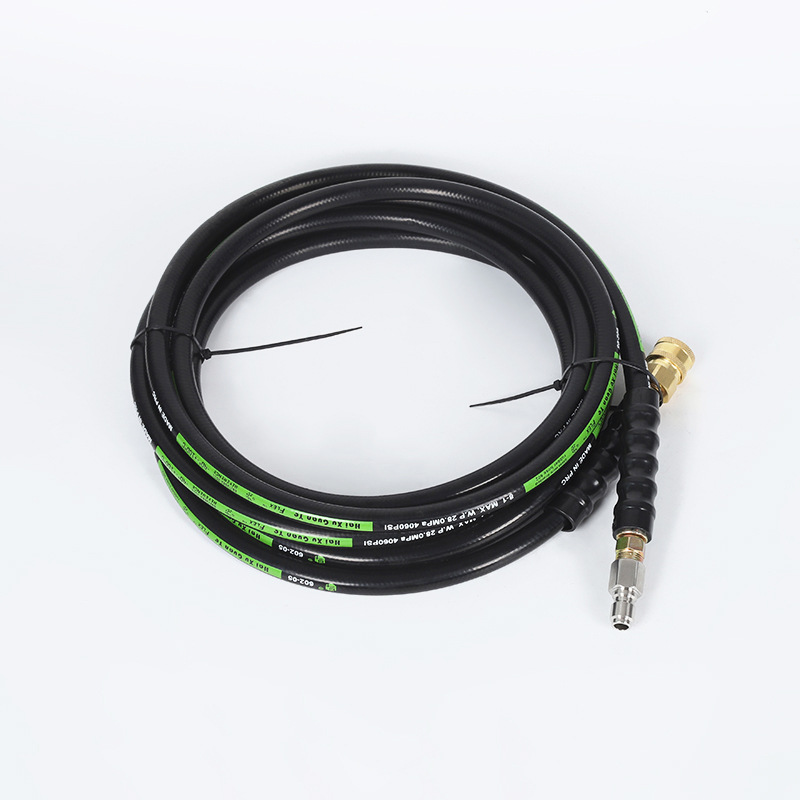 Неокрашенное водные трубы высокого давления в домашних канализациях